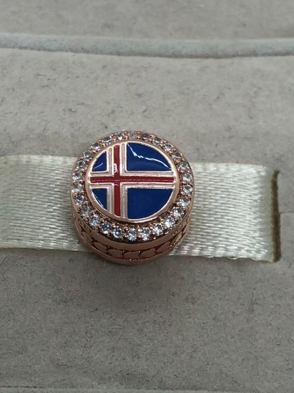 ✨🔥Pandora ICELAND Flag Bead Exclusive Charm rose gold